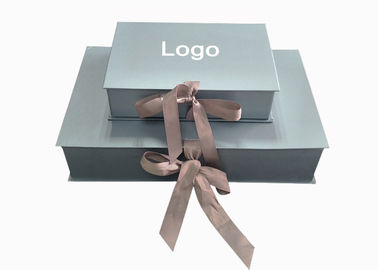 Chiny Kolor metaliczny Pudełko kartonowe tłoczone Logo do pakowania ubrań dla dzieci fabryka