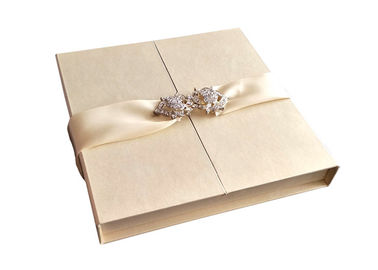 Chiny Zaproszenie na ślub Dekoracyjne pudełka na prezenty 2 strony otwarte na zamówienie ze wstążką fabryka