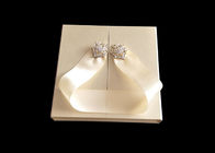 Golden Wedding Gift Packing Book Shaped Box Z wstążką ODM środowiska dostawca