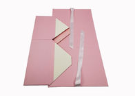 Różowe kartonowe opakowania kosmetyczne Składane pudełka z wstążkami Zamknięcie do pielęgnacji skóry dostawca