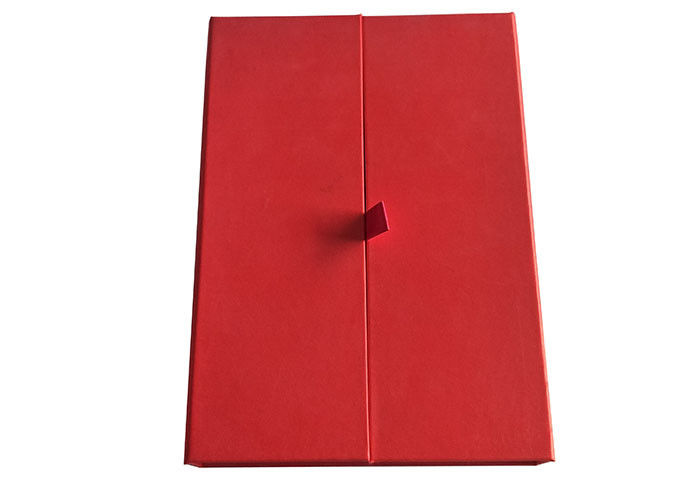 Cap Top Pudełko w kształcie czerwonej książki, magnetyczne pudełko z taśmą o szerokości 2 cm. Taśma satynowa dostawca
