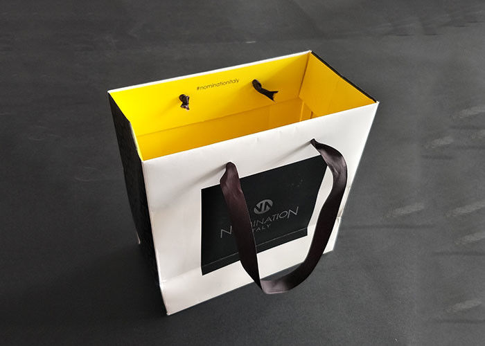 Czarno-białe markowe torby papierowe z uchwytem z tasiemką Jakość zapewniona Tektura falista dostawca