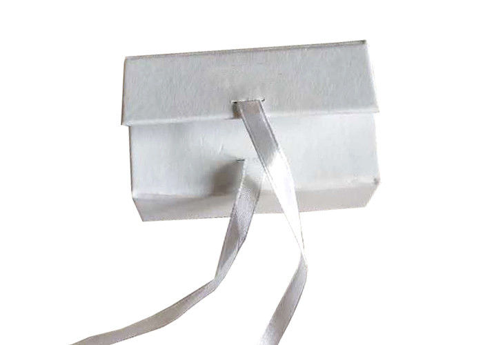 Lekkie pudełko na biżuterię z papieru Opakowanie Naszyjnik z logo na gorąco dostawca