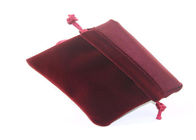 Spersonalizowany czerwony aksamitny woreczek ze sznurkiem Logo dla Jewelly Packaing dostawca